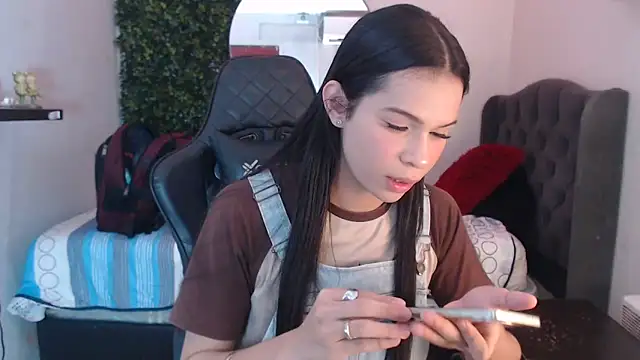 andy bell x online show from March 20, 4:51 am