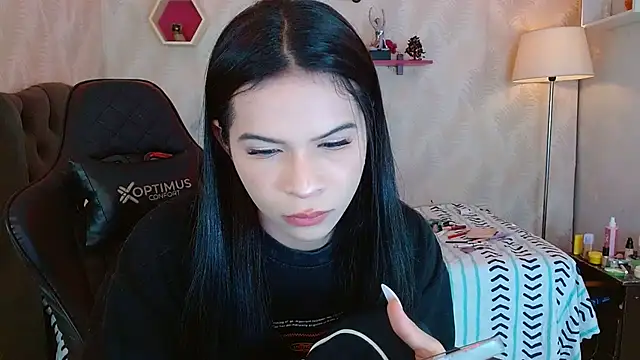 andy bell x online show from September 15, 6:02 am