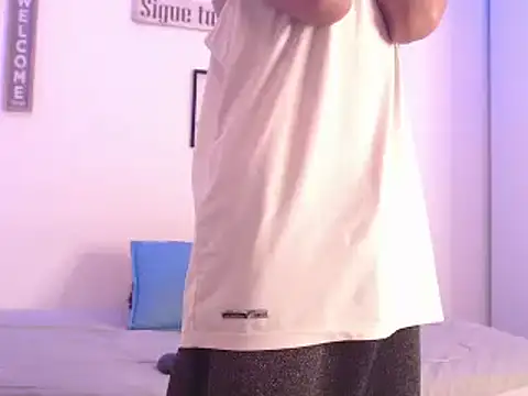 harrytomson 1 online show from December 31, 7:31 am