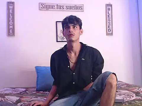 harrytomson 1 online show from January 26, 4:30 am