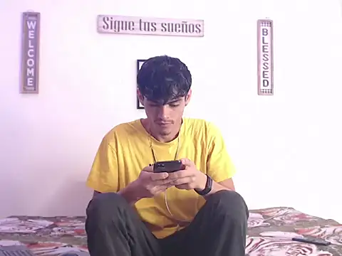 harrytomson 1 online show from January 27, 3:50 pm