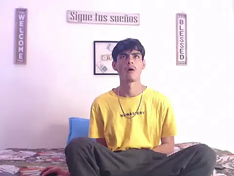 harrytomson 1 online show from January 27, 6:52 pm