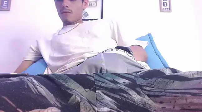 harrytomson 1 online show from February 18, 2:27 pm