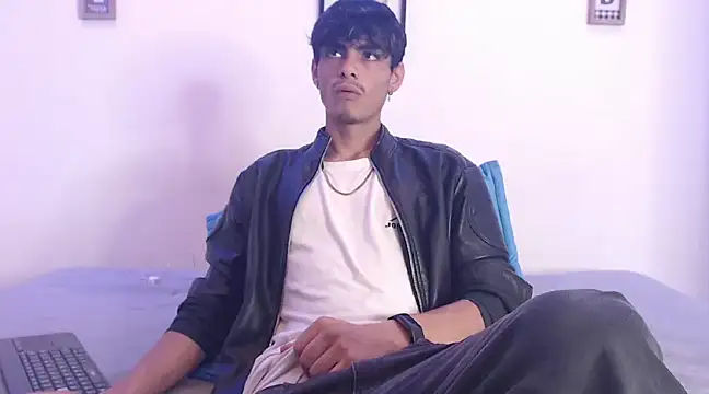 harrytomson 1 online show from February 21, 10:48 pm