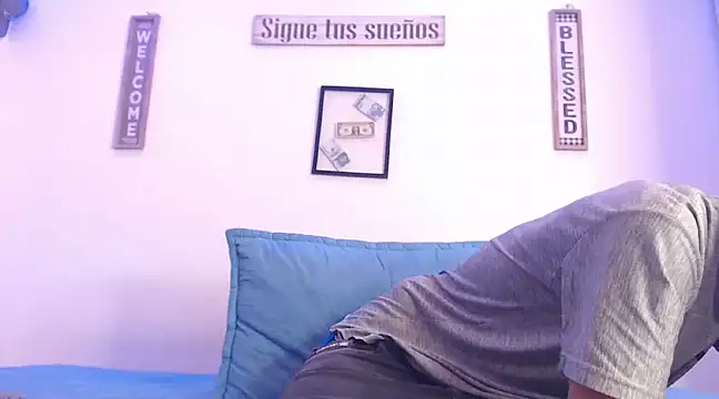 harrytomson 1 online show from March 8, 11:16 am