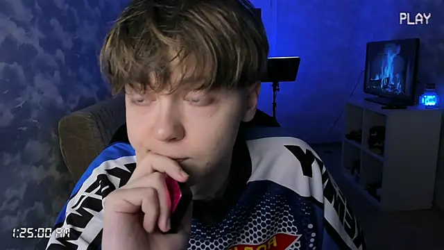 Snapshot of charonbaby1 chatting on October 25, 10:26 pm charonbaby1 online show from October 25, 10:26 pm