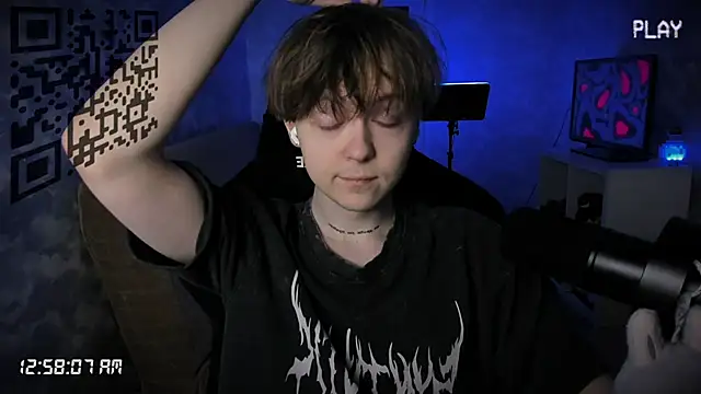 Snapshot of charonbaby1 chatting on November 9, 9:57 pm charonbaby1 online show from November 9, 9:57 pm