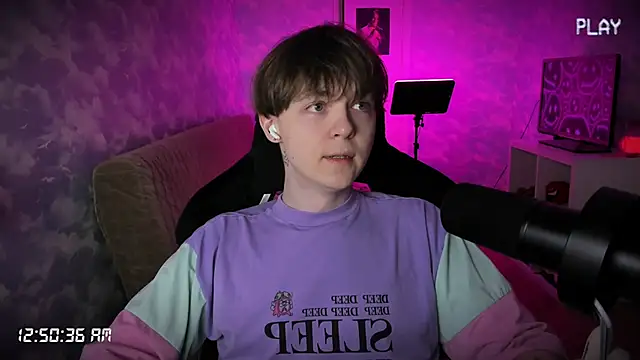 Snapshot of charonbaby1 chatting on November 11, 9:48 pm charonbaby1 online show from November 11, 9:48 pm