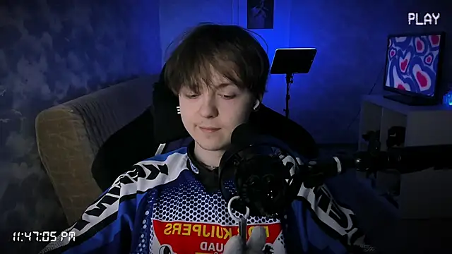 Snapshot of charonbaby1 chatting on November 17, 8:47 pm charonbaby1 online show from November 17, 8:47 pm