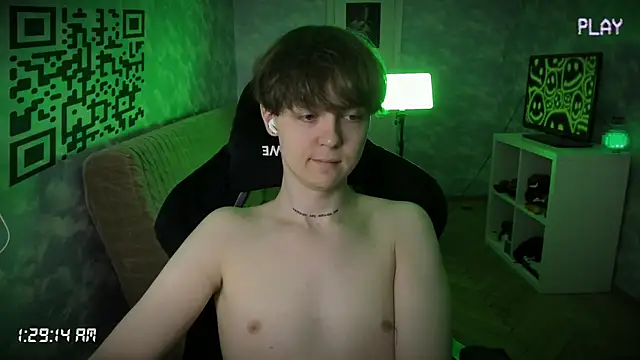 Snapshot of charonbaby1 chatting on November 21, 10:30 pm charonbaby1 online show from November 21, 10:30 pm