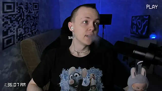 Snapshot of charonbaby1 chatting on December 15, 10:36 pm charonbaby1 online show from December 15, 10:36 pm