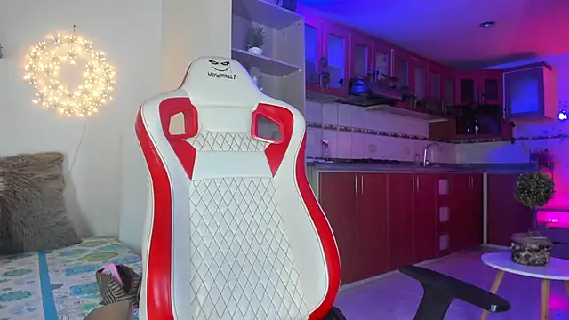 honey fox1 online show from January 28, 11:17 pm