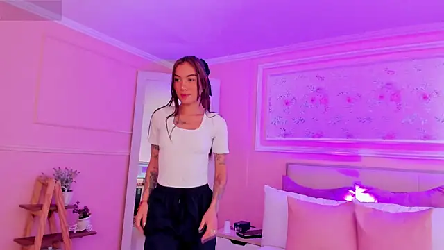 scarlet castro online show from March 2, 4:36 pm