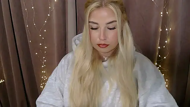 KristyHoney online show from January 6, 9:52 am