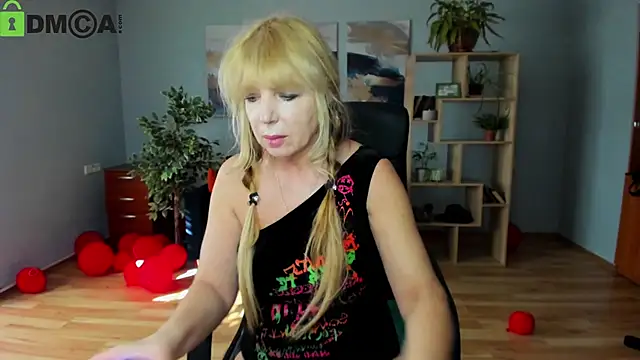 Anna Diax online show from March 5, 12:45 pm