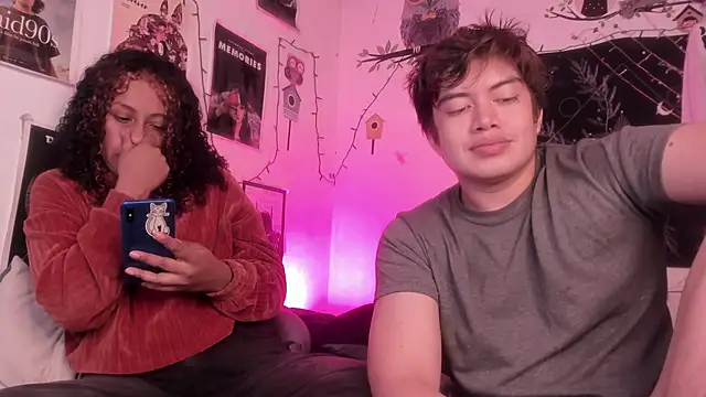 hothoneychile online show from December 16, 1:54 am