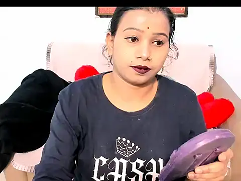 kendracox21 online show from February 3, 4:21 am