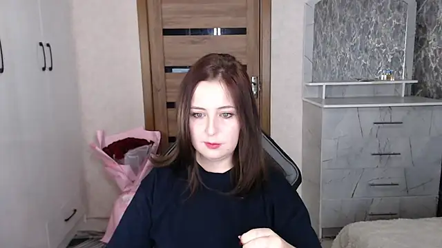 Kristy-Max online show from November 10, 8:19 pm