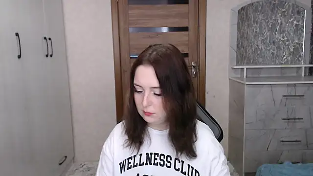 Kristy-Max online show from November 26, 5:52 am