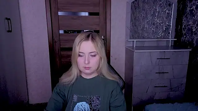 Kristy-Max online show from May 18, 8:58 pm
