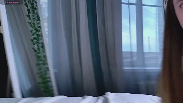 SunnyRisha online show from September 22, 5:09 am