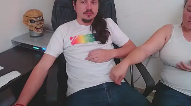 webothtwo online show from December 5, 3:28 pm