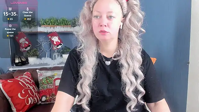 JesiaFoxi online show from January 7, 1:02 pm