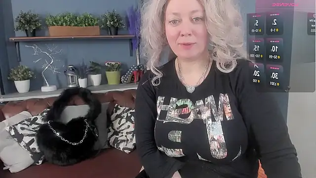 JesiaFoxi online show from February 9, 4:44 pm