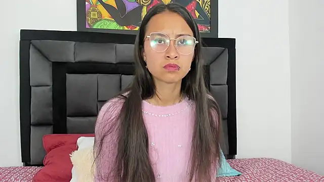 tatiana valencia online show from March 18, 3:42 pm