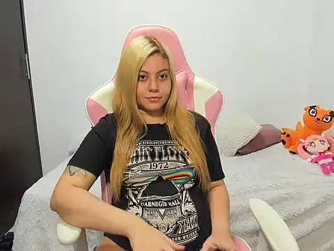 saori 9b online show from January 11, 8:32 pm