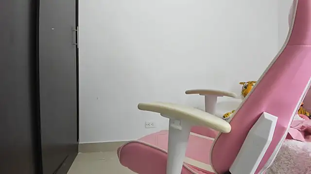 saori 9b online show from March 21, 7:46 pm