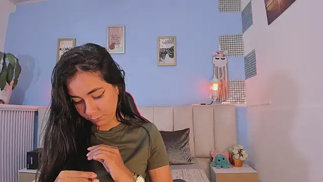 lyzzi smith01 online show from January 28, 2:21 am