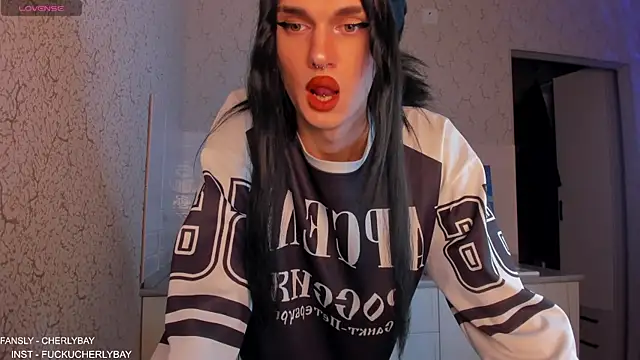 CHERLYBAY online show from September 8, 9:25 pm