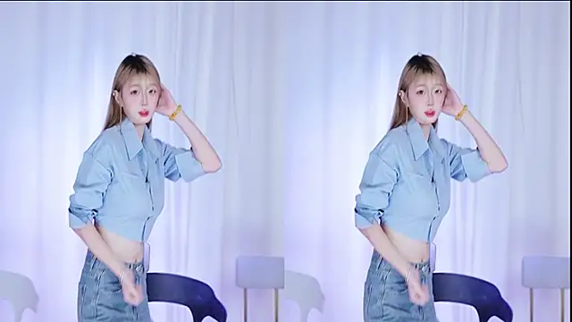 Snapshot of love_18_ chatting on September 24, 7:17 pm love 18 online show from September 24, 7:17 pm