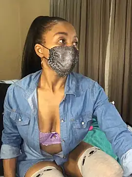 niccki3 online show from January 6, 10:58 pm