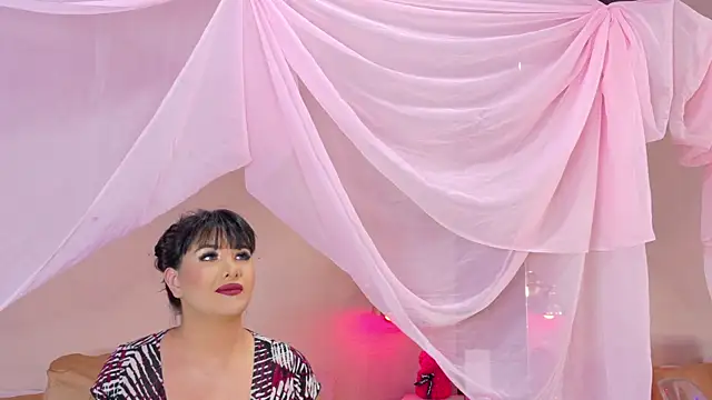 Alexa Miss online show from March 11, 7:25 pm