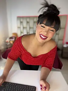 Alexa Miss online show from September 14, 6:18 pm