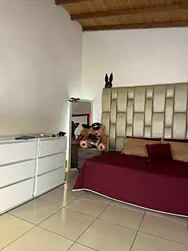 Alexa Miss online show from October 28, 6:54 pm