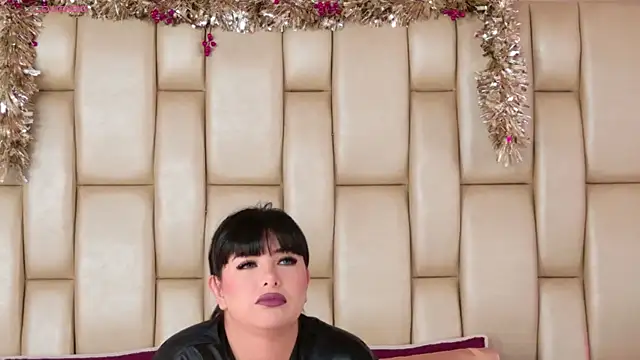 Alexa Miss online show from November 30, 7:18 pm