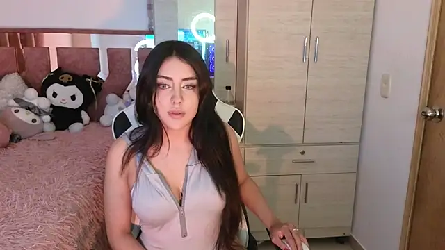 Snapshot of Angel_lusst chatting on December 26, 6:09 am Angel lusst online show from December 26, 6:09 am