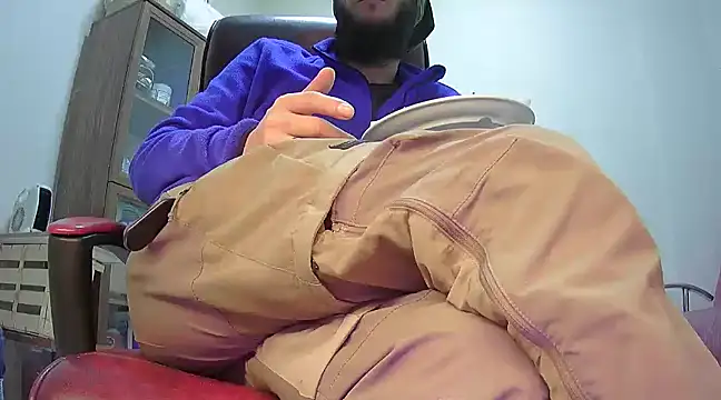 hardbigcock16 online show from February 15, 9:49 am