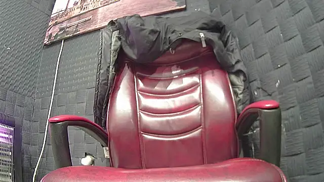 hardbigcock16 online show from December 1, 7:24 am