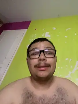 Snapshot of wulfgar5677 chatting on September 24, 12:25 am wulfgar5677 online show from September 24, 12:25 am