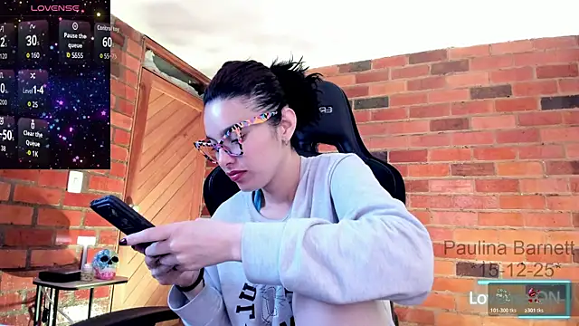 paulinabarnett- online show from December 16, 3:00 am