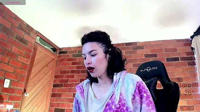 paulinabarnett- online show from January 11, 4:23 pm