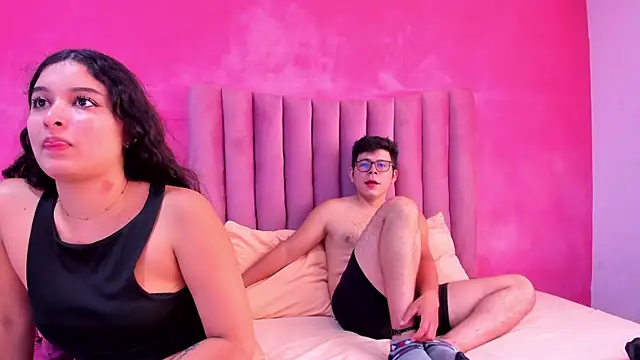 JustiinJazmin online show from December 17, 7:42 pm