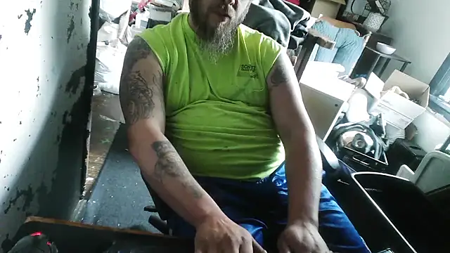 slickwill123 online show from April 26, 5:43 pm