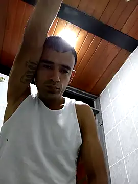 Snapshot of lopez96hot chatting on March 17, 2:08 am lopez96hot online show from March 17, 2:08 am