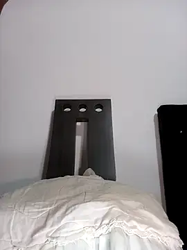 Snapshot of lopez96hot chatting on March 18, 11:53 pm lopez96hot online show from March 18, 11:53 pm