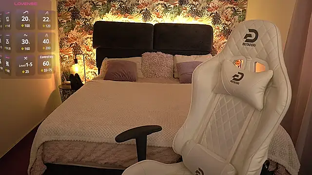 Alice Arwen online show from February 9, 7:49 am